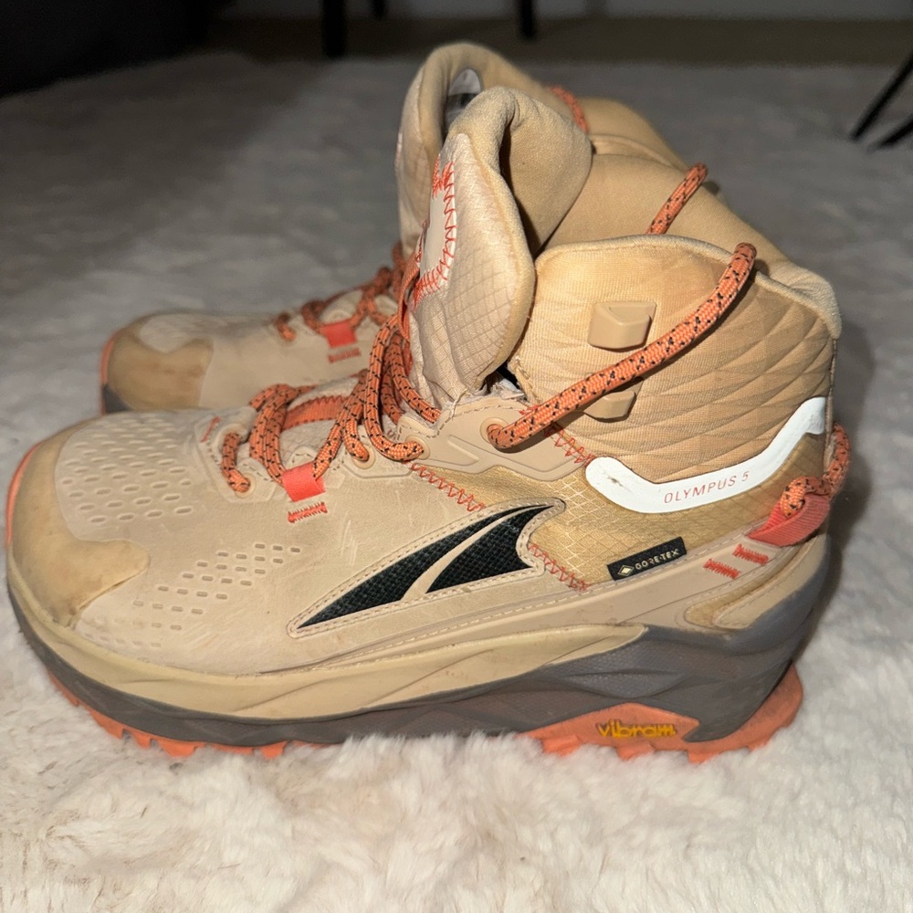 Women’s Altra Olympus 5 Tan and Coral Hiking Boots - Picture 3 of 9